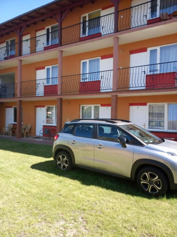 Pokoje Goscinne Tomasz Międzywodzie Exterior foto